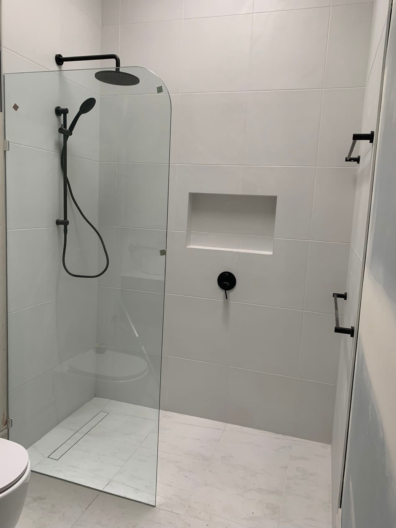 MILANO | RADIUS | FRAMELESS | PANEL