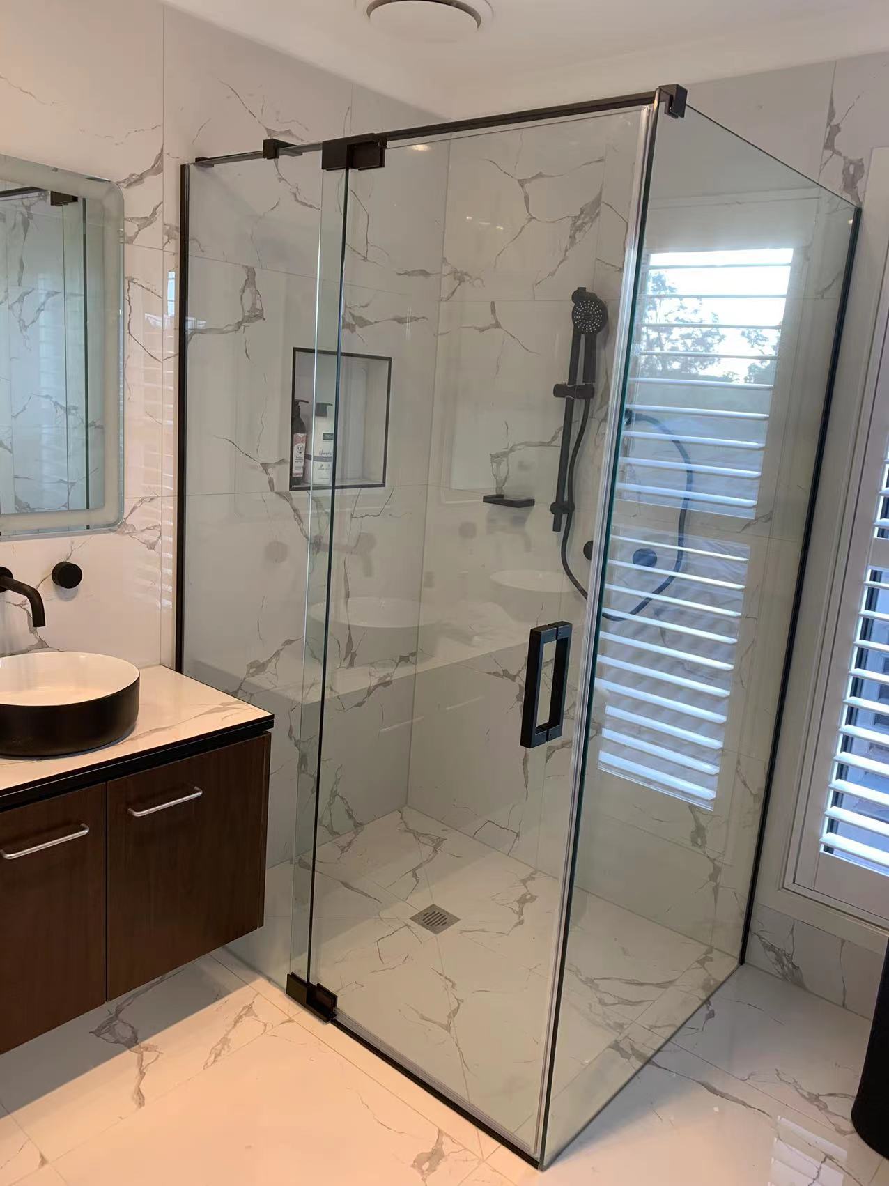 FRAMELESS PIVOT SCREEN | FRONT PANEL | MATT BLACK