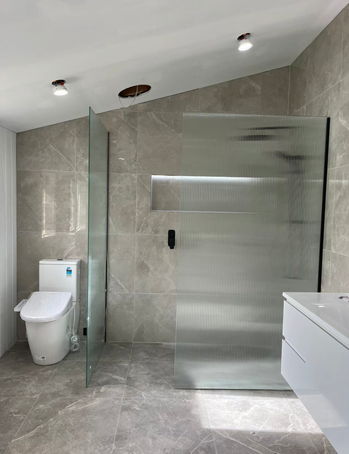 MILANO | REEDED | FRAMELESS | PANEL