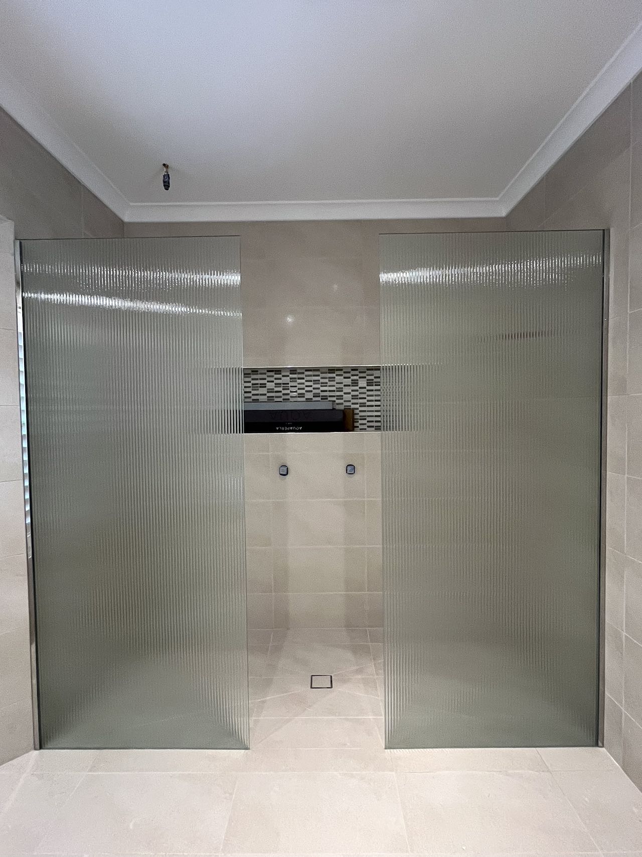MILANO | REEDED | FRAMELESS | PANEL