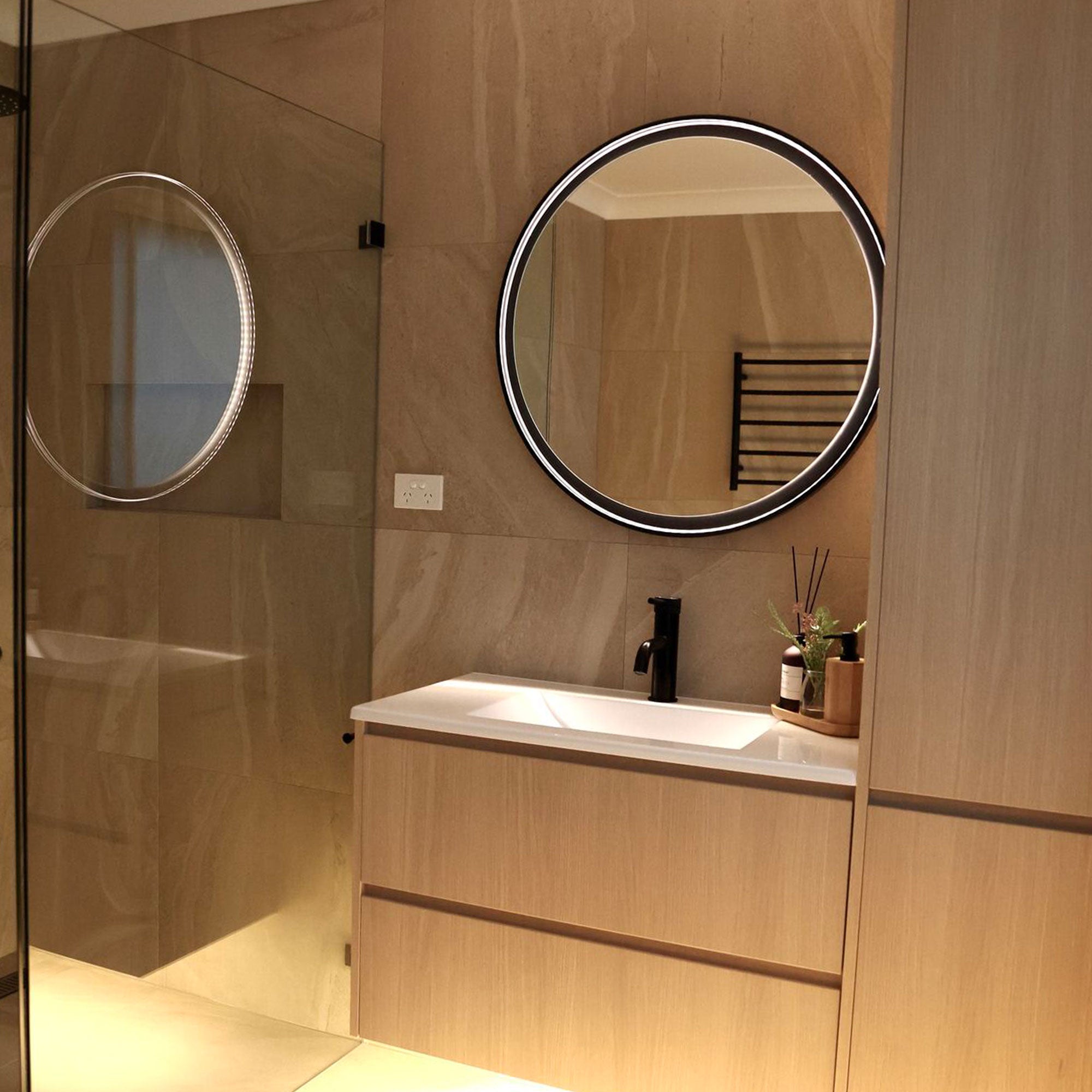 ECLIPSE | ROUND LED MIRROR 600X600
