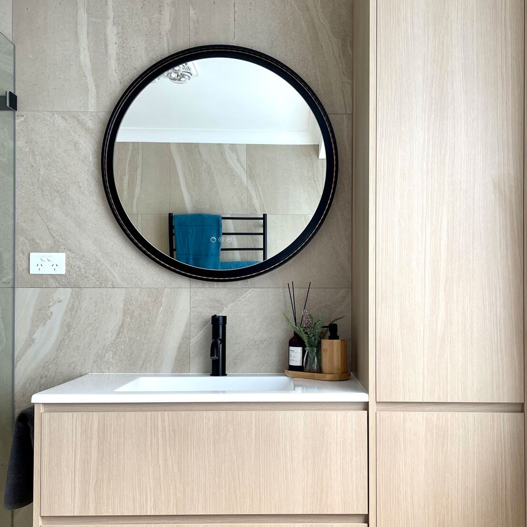 ECLIPSE | ROUND LED MIRROR 600X600