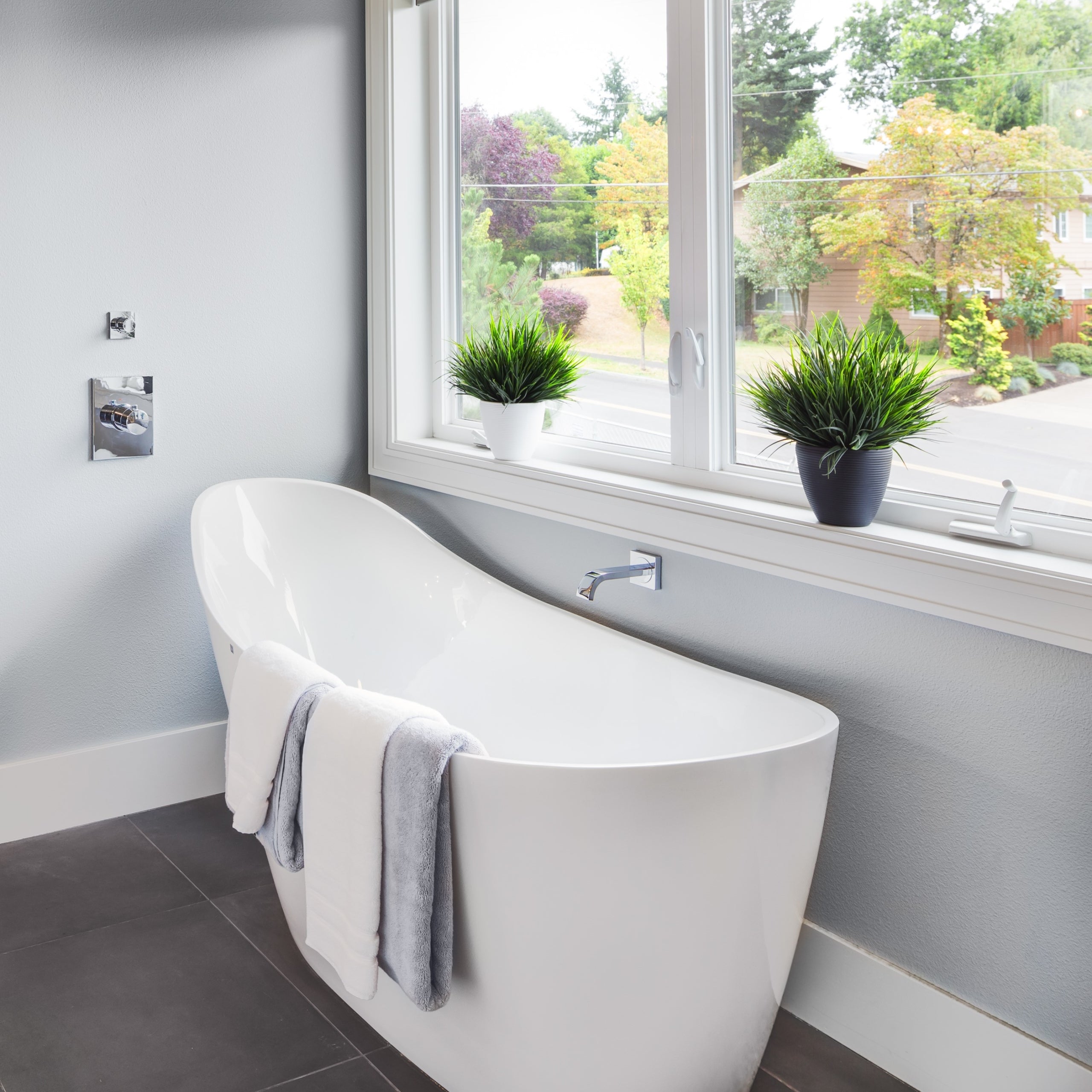 EVIE | FREESTANDING BATHTUB 1700