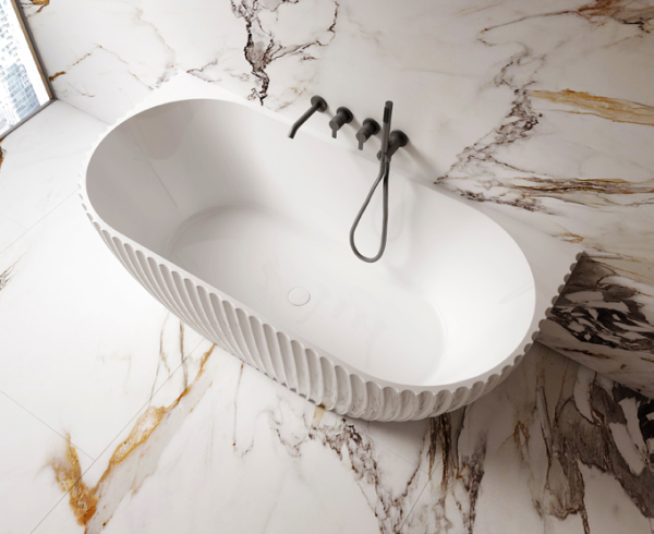 LAMONT | SHELL FLUTED OVAL BACK TO WALL BATHTUB